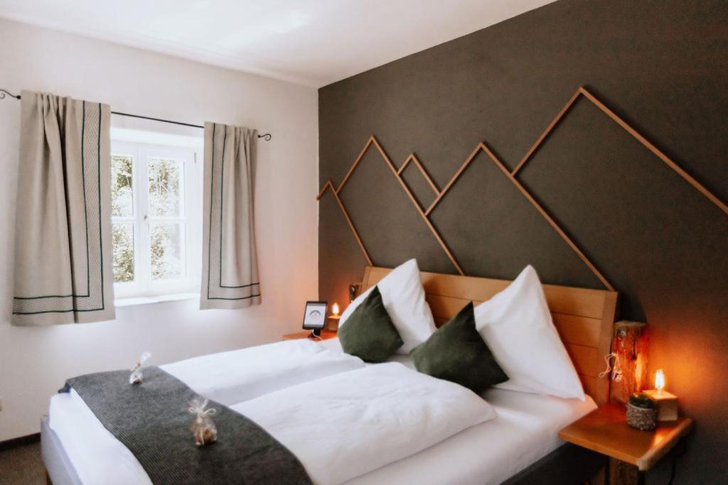 Das Schutzhaus-Bed And Breakfast-Dein Basislager Im Salzkammergut บาดเอาส์ซี ภายนอก รูปภาพ